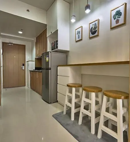 Cozy Homey Hideout Near Mall Of